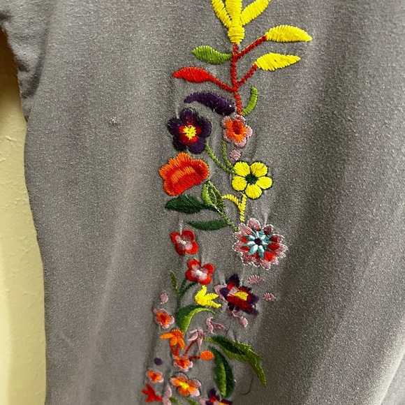 New Directions Charcoal Floral Embroidered Tunic - Picture 4 of 4